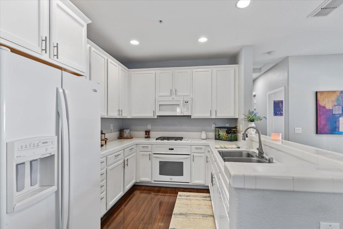 Detail Gallery Image 8 of 23 For 3301 N Park Dr #2612,  Sacramento,  CA 95835 - 2 Beds | 2 Baths