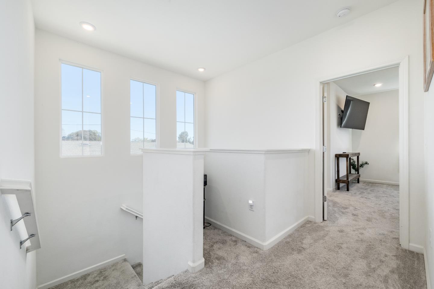 Detail Gallery Image 15 of 40 For 1000 Bridget Cir, Hollister,  CA 95023 - 3 Beds | 2/1 Baths