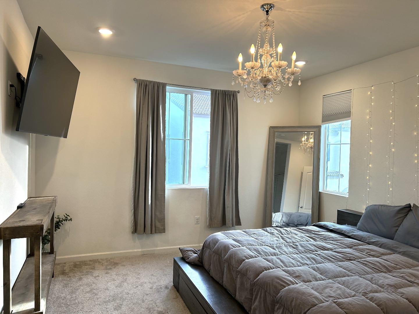 Detail Gallery Image 16 of 40 For 1000 Bridget Cir, Hollister,  CA 95023 - 3 Beds | 2/1 Baths