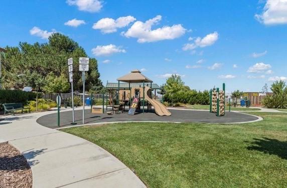 Detail Gallery Image 39 of 40 For 1000 Bridget Cir, Hollister,  CA 95023 - 3 Beds | 2/1 Baths