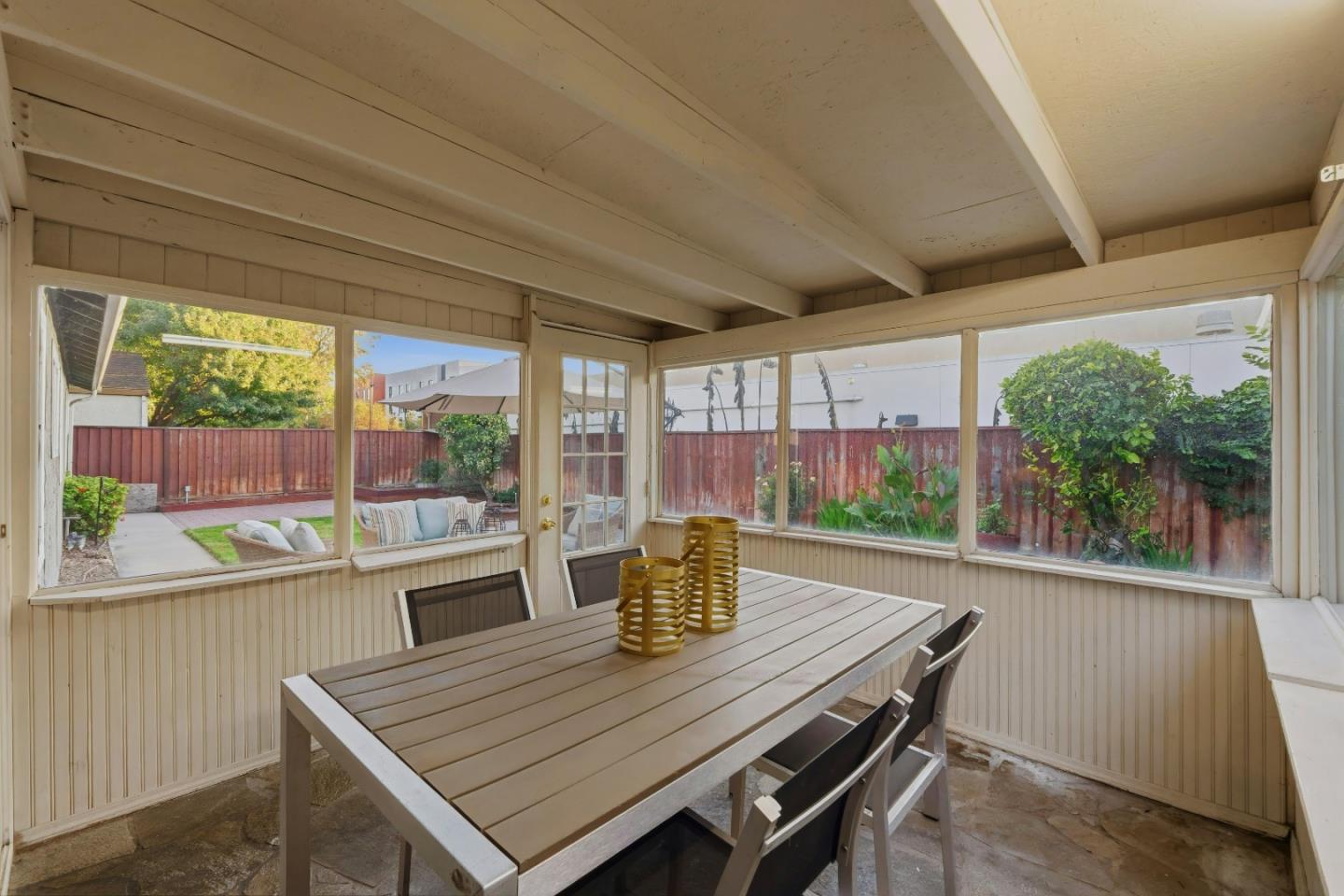 Detail Gallery Image 16 of 48 For 658 Albanese Cir, San Jose,  CA 95111 - 4 Beds | 2 Baths