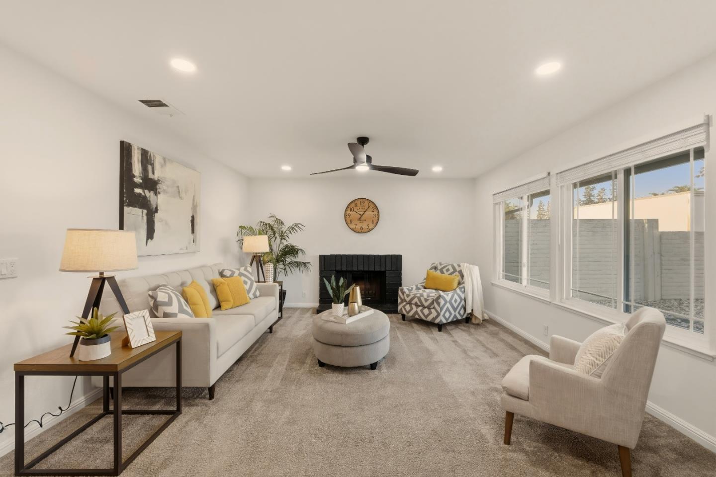 Detail Gallery Image 3 of 48 For 658 Albanese Cir, San Jose,  CA 95111 - 4 Beds | 2 Baths