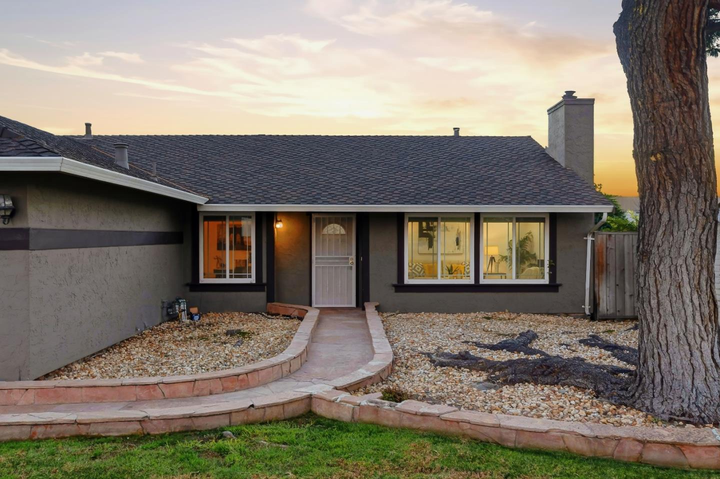 Detail Gallery Image 41 of 48 For 658 Albanese Cir, San Jose,  CA 95111 - 4 Beds | 2 Baths