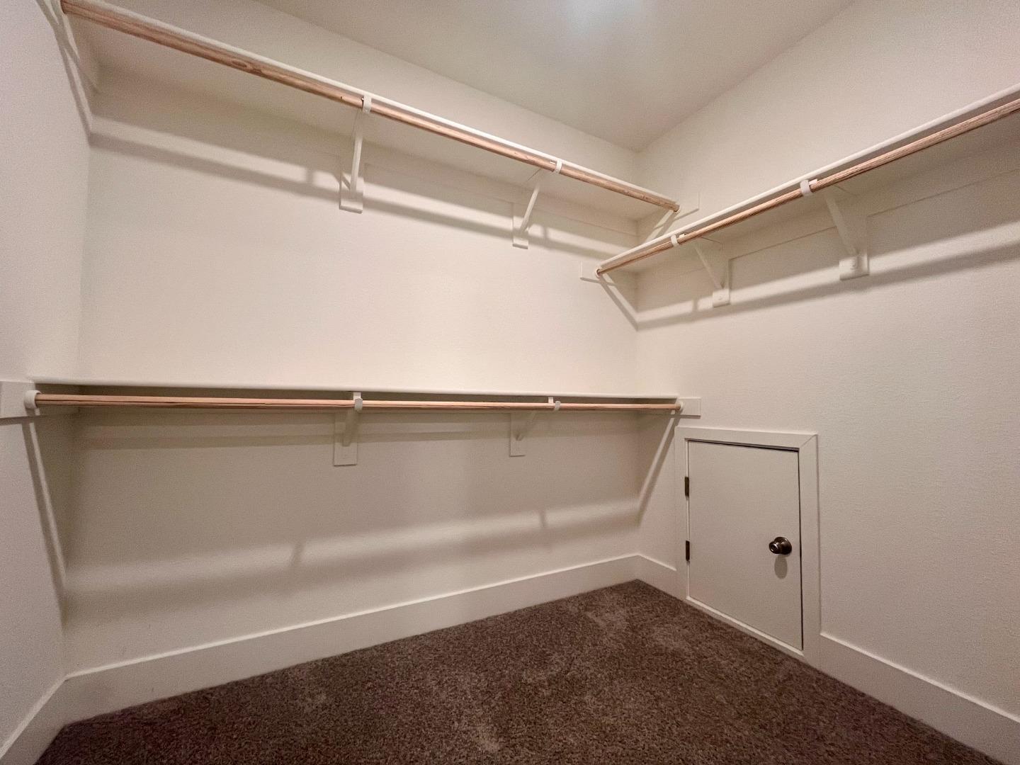 Detail Gallery Image 14 of 18 For 24704 Manzanita St, Hayward,  CA 94545 - 3 Beds | 2/1 Baths