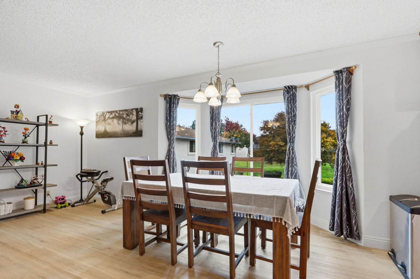 Detail Gallery Image 11 of 25 For 3216 Kenhill Dr, San Jose,  CA 95111 - 1 Beds | 1 Baths