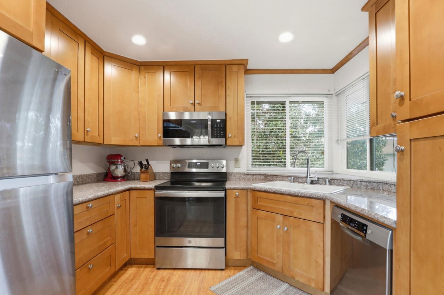 Detail Gallery Image 13 of 25 For 3216 Kenhill Dr, San Jose,  CA 95111 - 1 Beds | 1 Baths