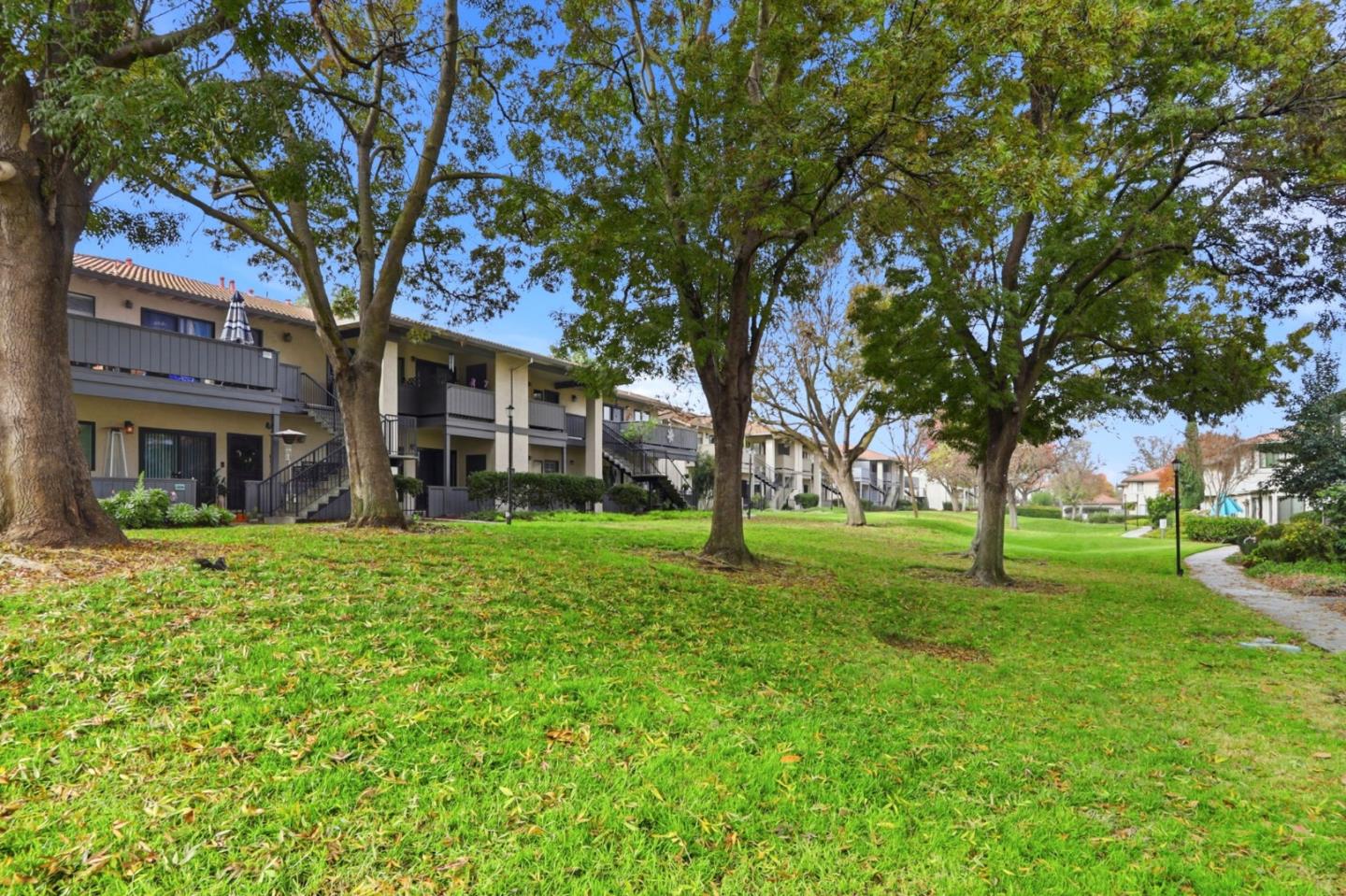 Detail Gallery Image 22 of 25 For 3216 Kenhill Dr, San Jose,  CA 95111 - 1 Beds | 1 Baths