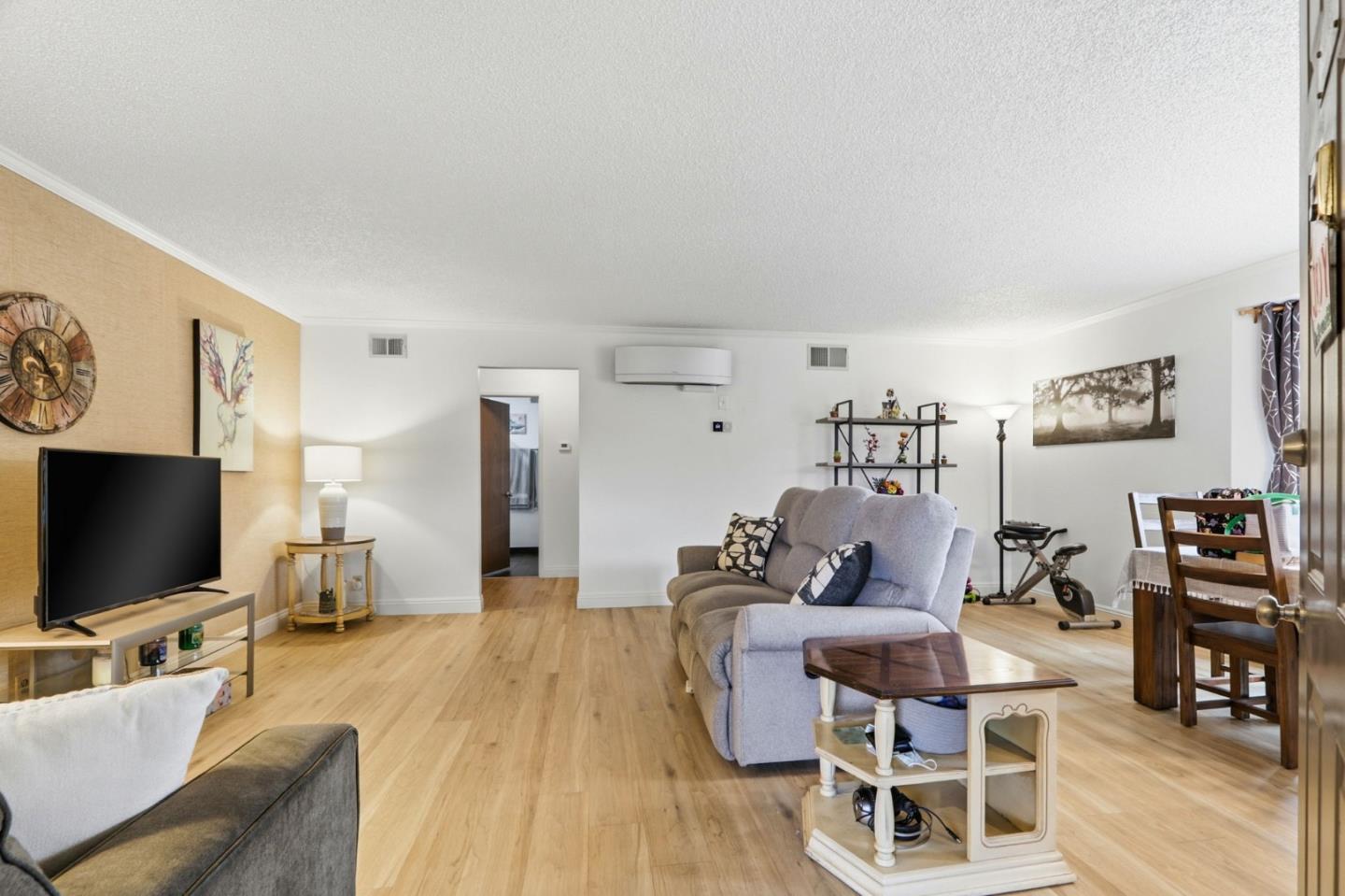 Detail Gallery Image 7 of 25 For 3216 Kenhill Dr, San Jose,  CA 95111 - 1 Beds | 1 Baths