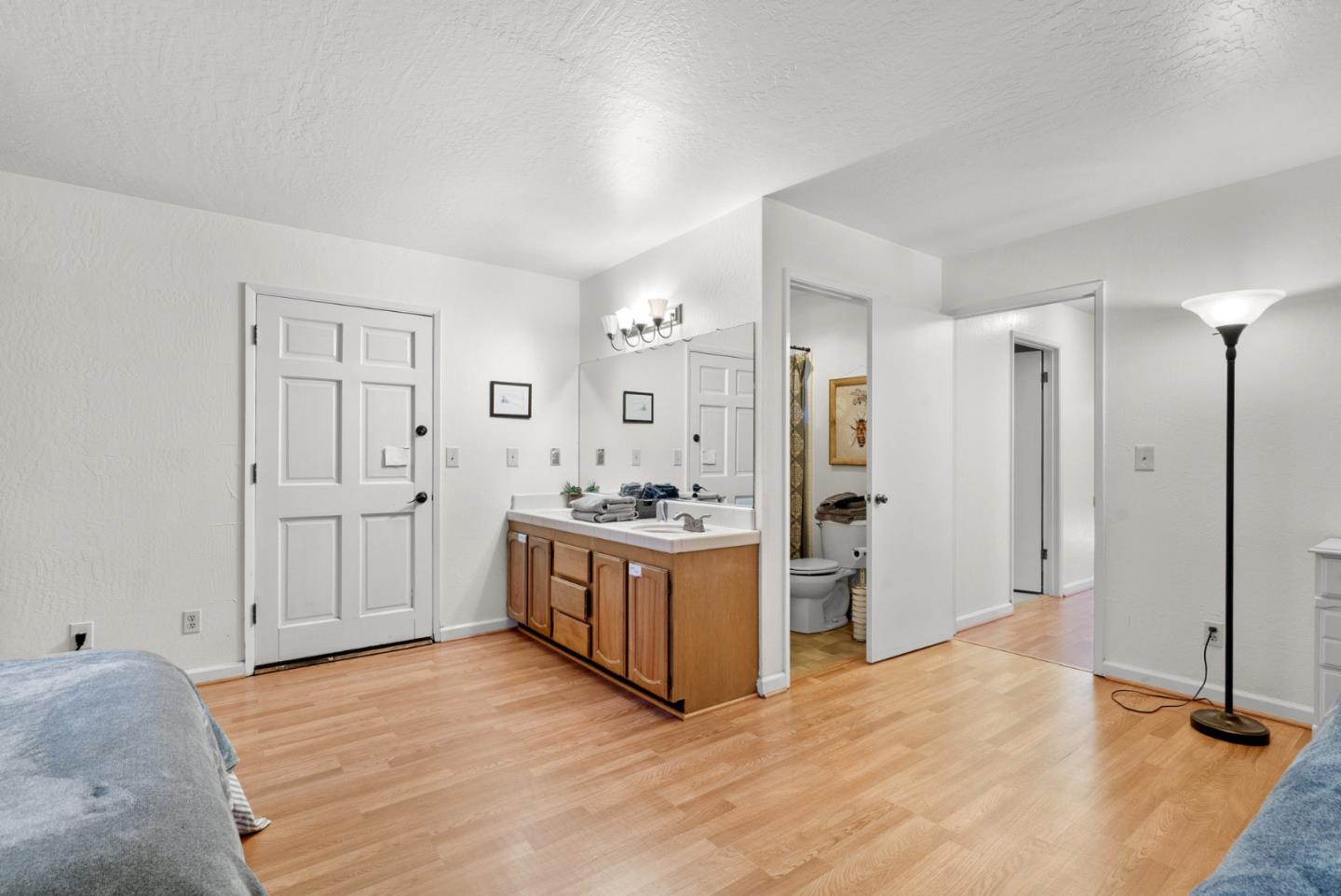 Detail Gallery Image 22 of 47 For 471 Country Estates Ter, Santa Cruz,  CA 95060 - 2 Beds | 2 Baths