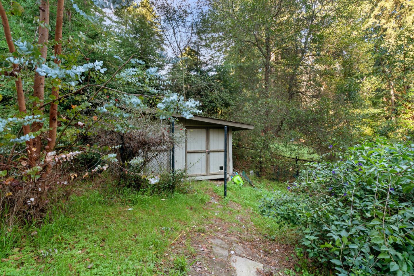 Detail Gallery Image 32 of 47 For 471 Country Estates Ter, Santa Cruz,  CA 95060 - 2 Beds | 2 Baths