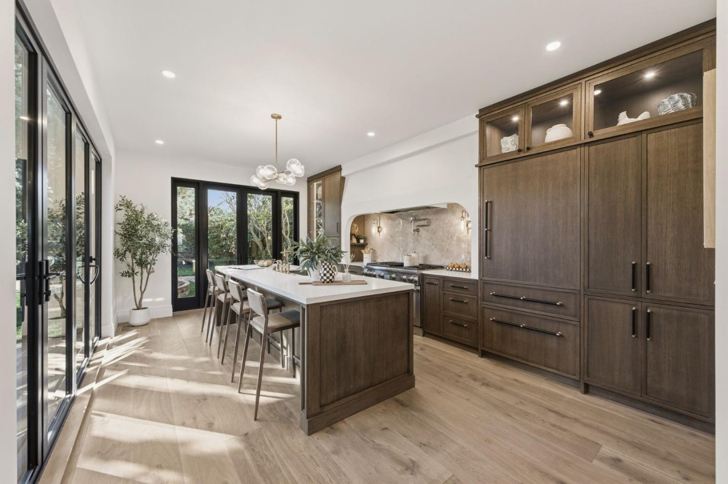 Detail Gallery Image 12 of 33 For 3761 21st St, San Francisco,  CA 94114 - 4 Beds | 3/1 Baths