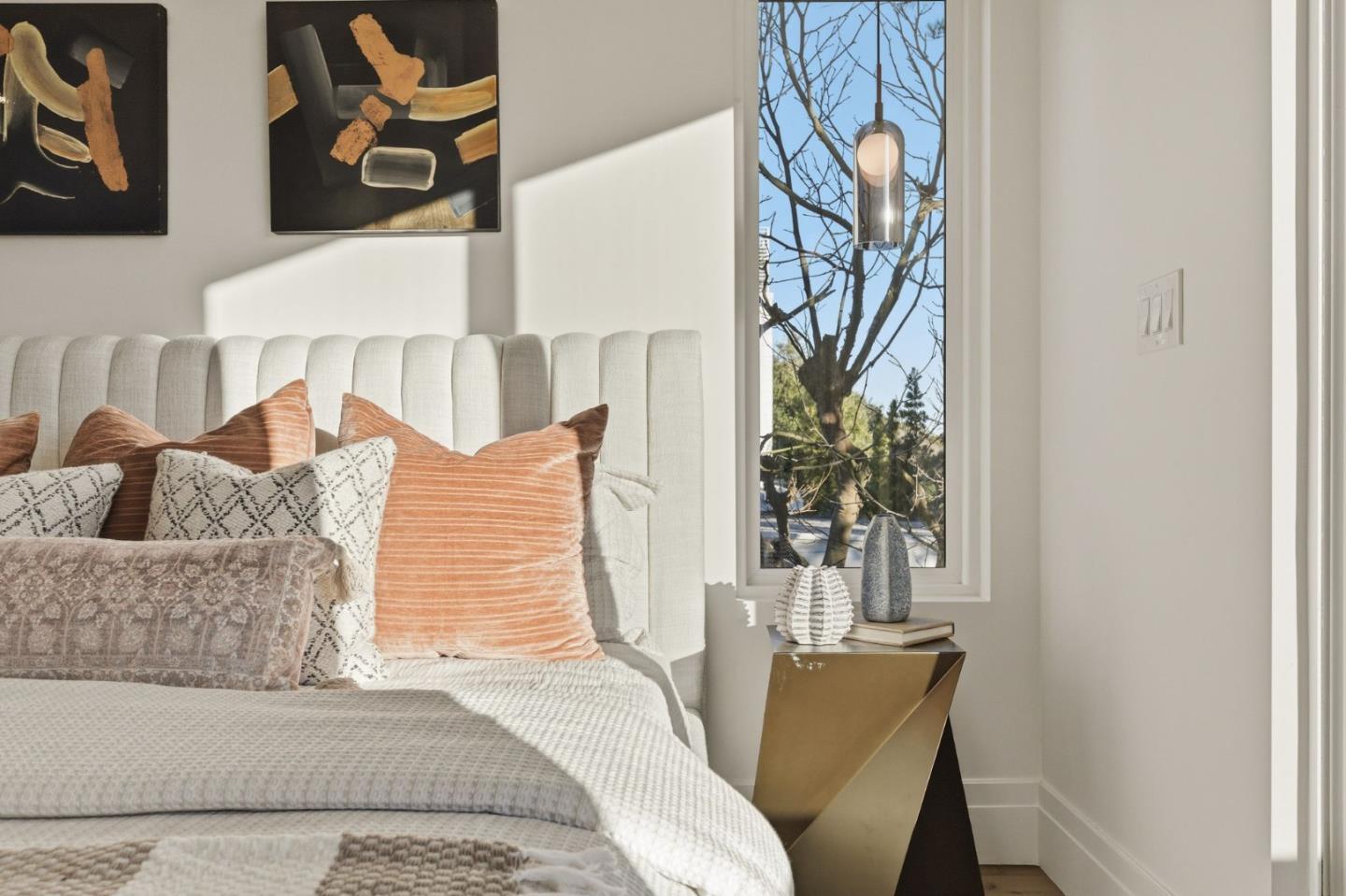 Detail Gallery Image 23 of 33 For 3761 21st St, San Francisco,  CA 94114 - 4 Beds | 3/1 Baths