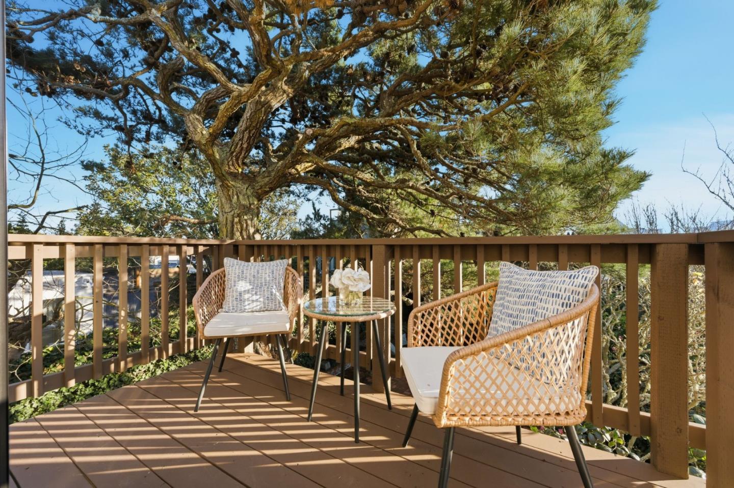 Detail Gallery Image 25 of 33 For 3761 21st St, San Francisco,  CA 94114 - 4 Beds | 3/1 Baths