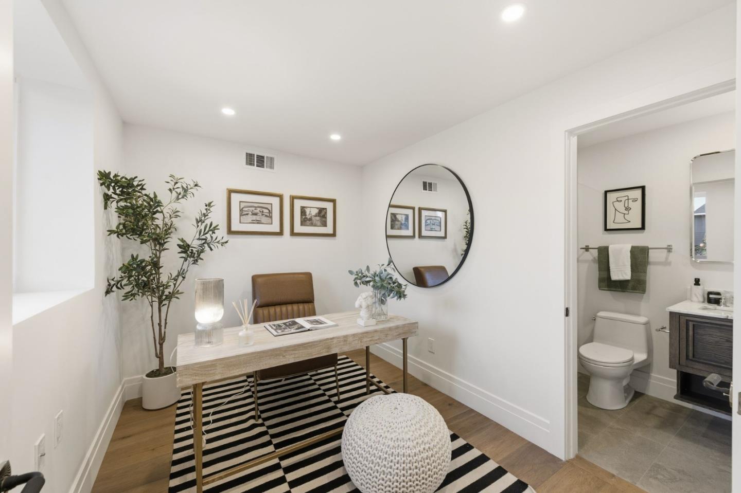 Detail Gallery Image 4 of 33 For 3761 21st St, San Francisco,  CA 94114 - 4 Beds | 3/1 Baths