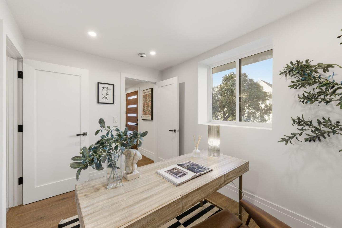 Detail Gallery Image 5 of 33 For 3761 21st St, San Francisco,  CA 94114 - 4 Beds | 3/1 Baths