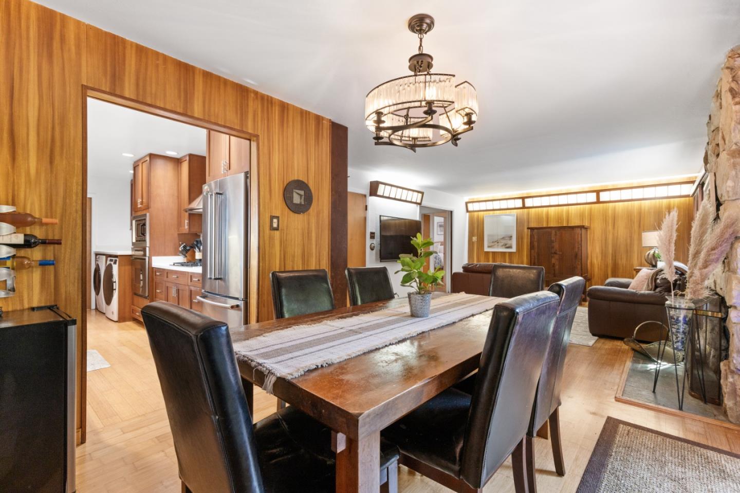 Detail Gallery Image 8 of 35 For 530 Rockaway Beach Ave, Pacifica,  CA 94044 - 3 Beds | 2 Baths