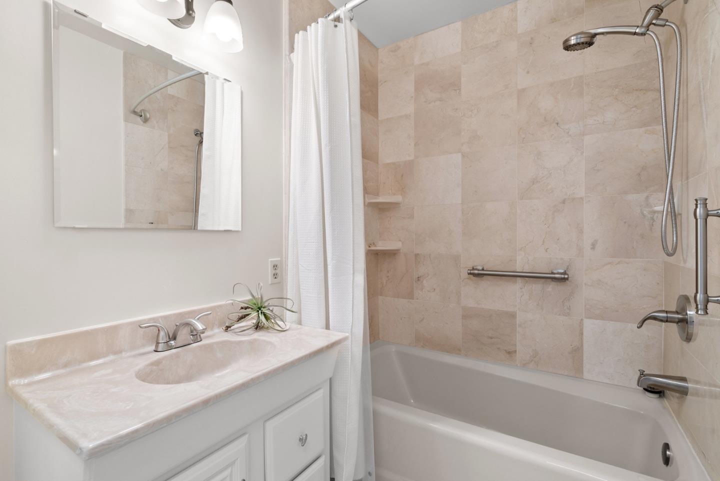 Detail Gallery Image 34 of 135 For 7919 Empire Grade, Santa Cruz,  CA 95060 - 7 Beds | 6/2 Baths