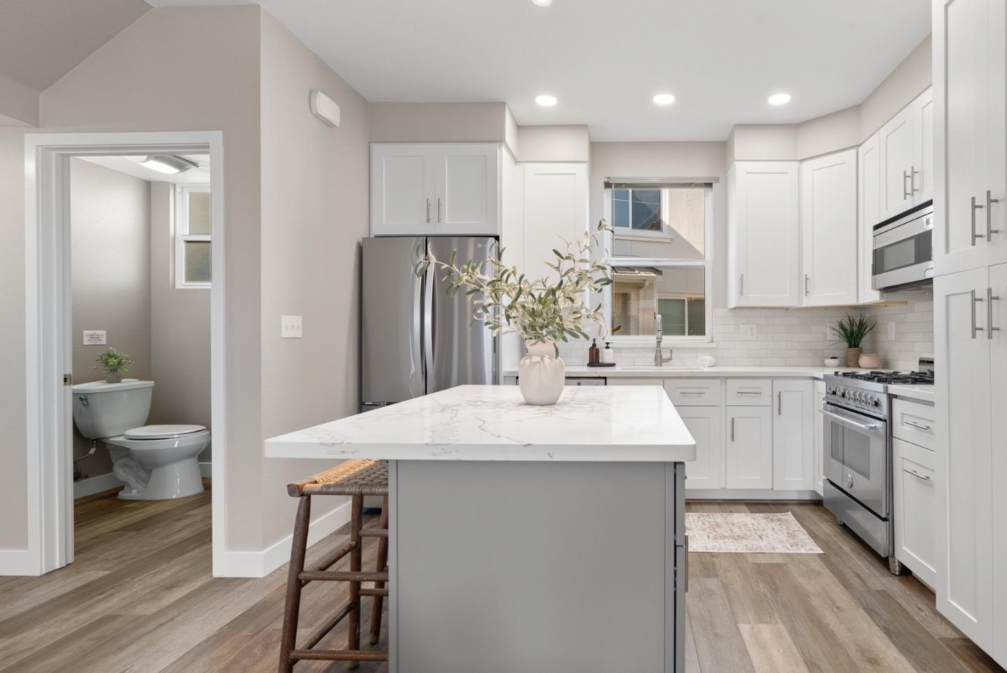 Detail Gallery Image 23 of 61 For 1066 41st Ave #D106,  Capitola,  CA 95010 - 2 Beds | 3 Baths