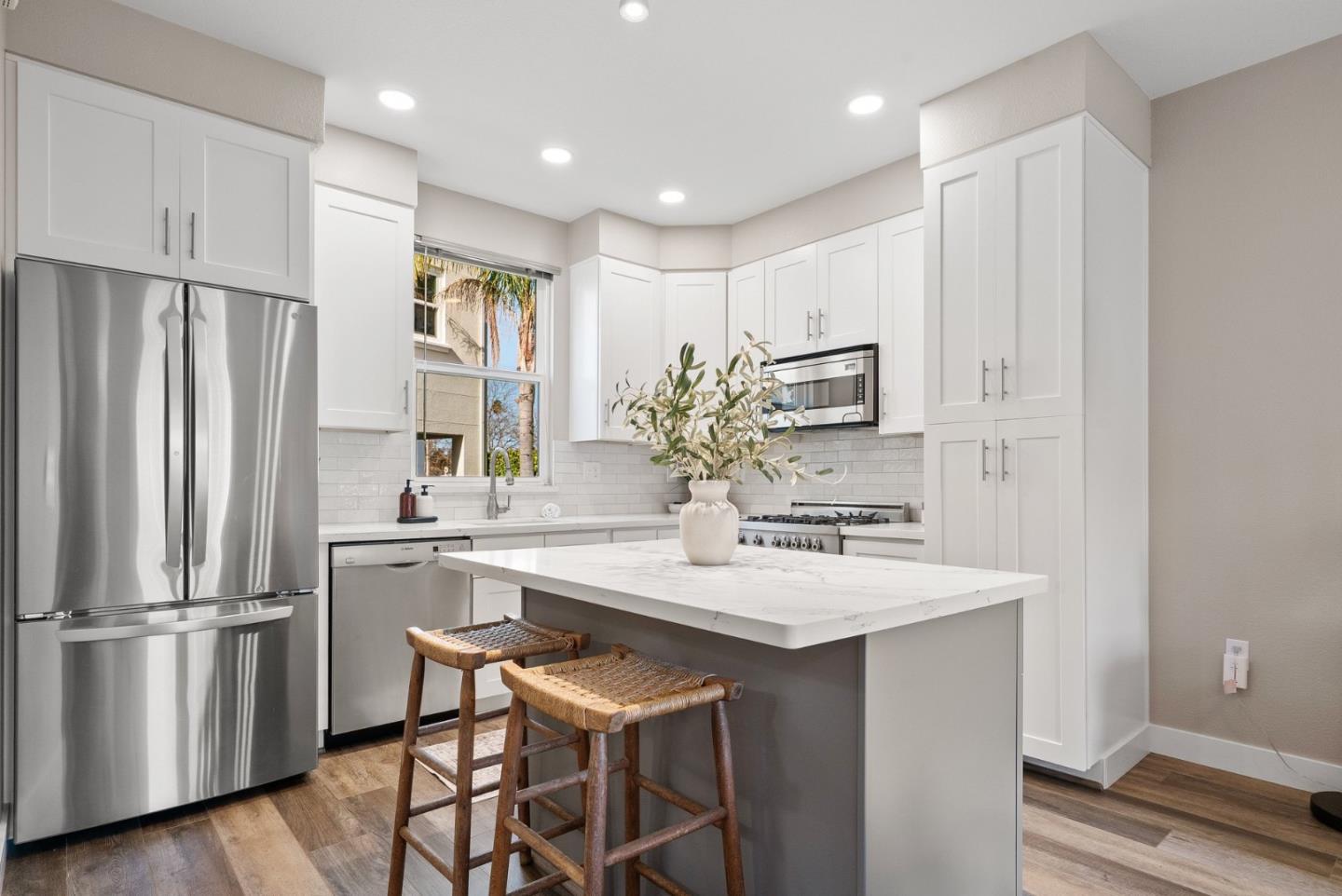 Detail Gallery Image 25 of 61 For 1066 41st Ave #D106,  Capitola,  CA 95010 - 2 Beds | 3 Baths