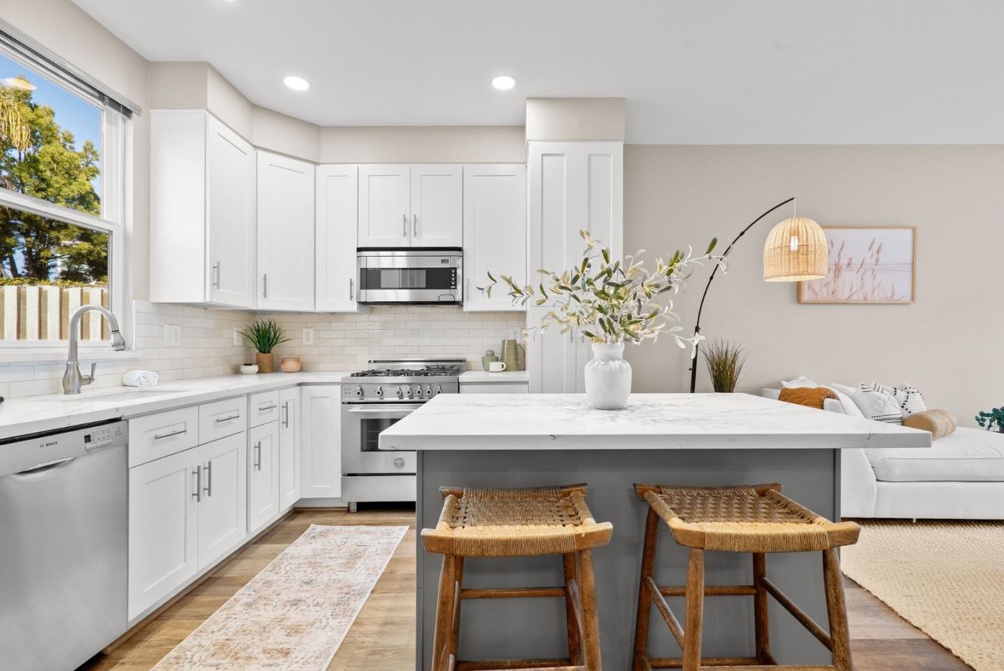 Detail Gallery Image 26 of 61 For 1066 41st Ave #D106,  Capitola,  CA 95010 - 2 Beds | 3 Baths