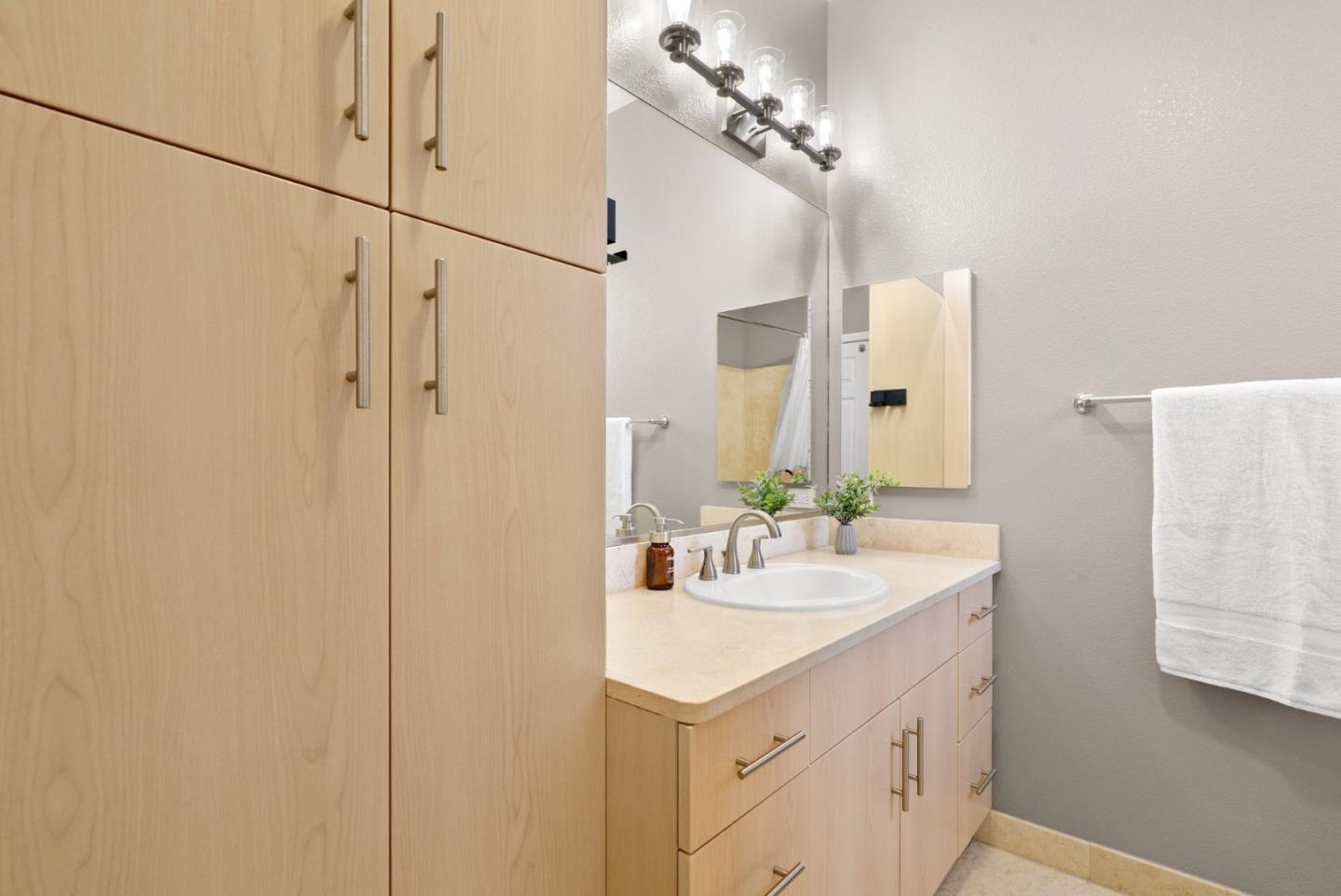 Detail Gallery Image 37 of 61 For 1066 41st Ave #D106,  Capitola,  CA 95010 - 2 Beds | 3 Baths