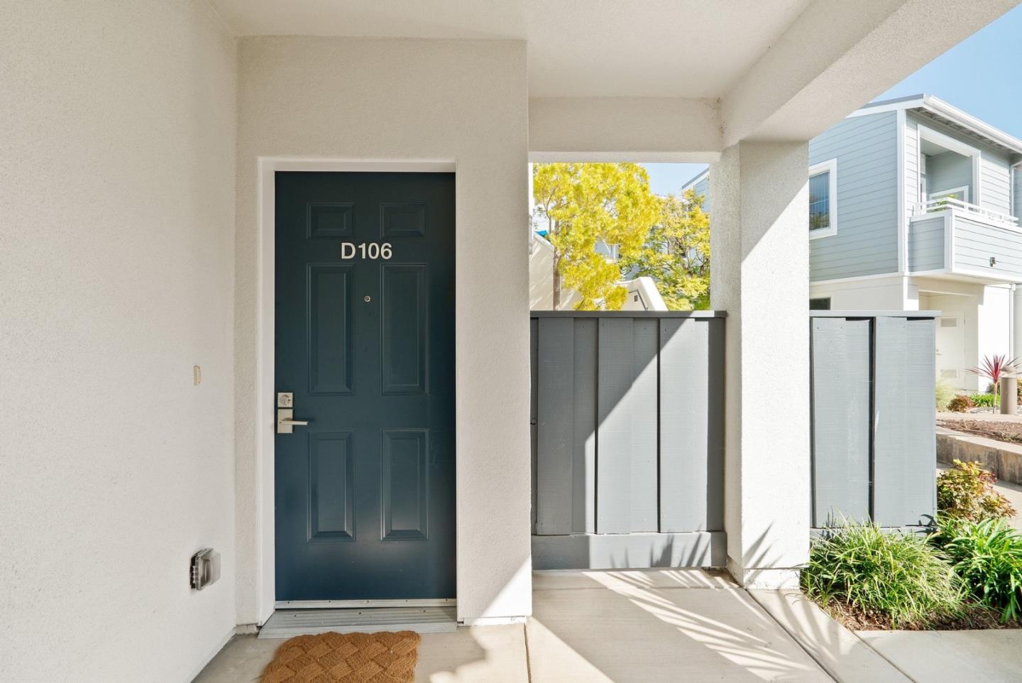 Detail Gallery Image 5 of 61 For 1066 41st Ave #D106,  Capitola,  CA 95010 - 2 Beds | 3 Baths