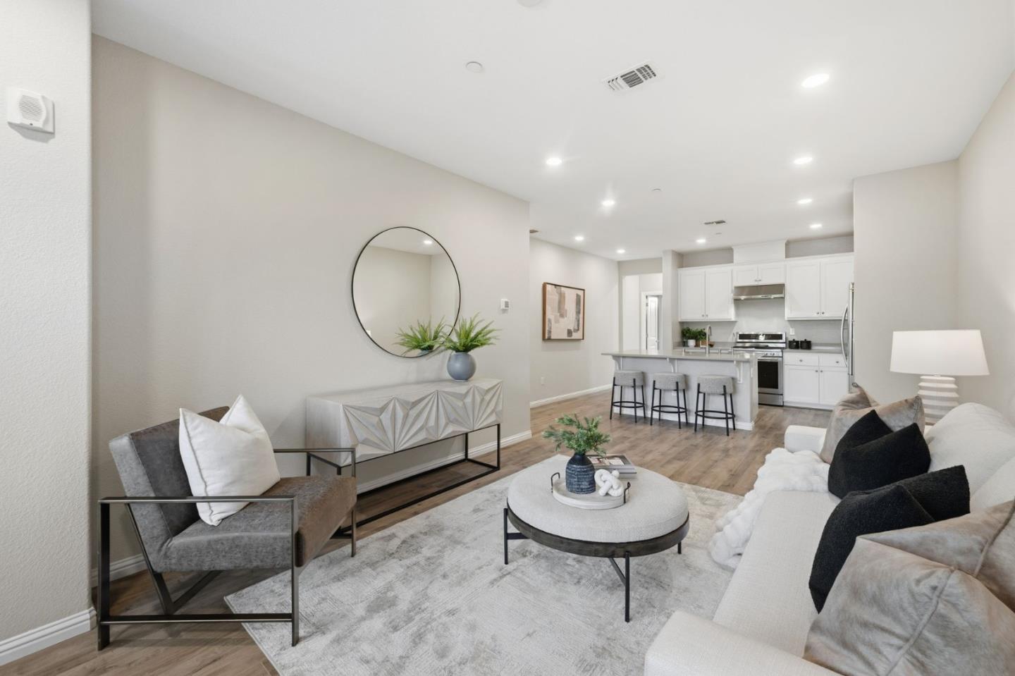 Detail Gallery Image 17 of 36 For 1915 Nevets Ln, San Jose,  CA 95133 - 3 Beds | 4 Baths