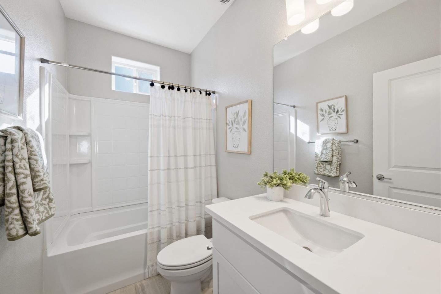 Detail Gallery Image 24 of 36 For 1915 Nevets Ln, San Jose,  CA 95133 - 3 Beds | 4 Baths