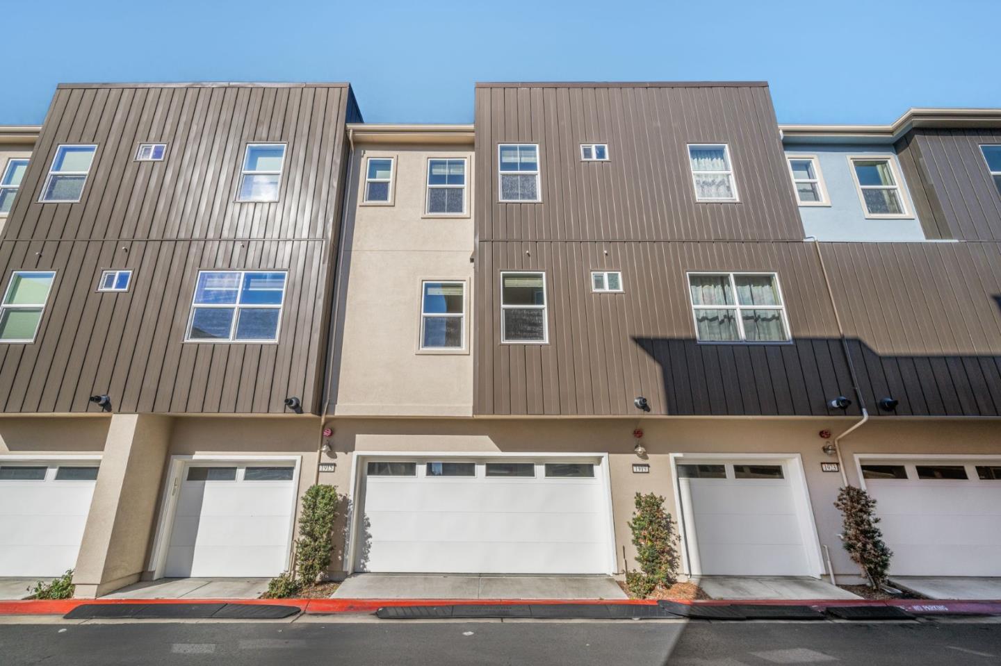 Detail Gallery Image 28 of 36 For 1915 Nevets Ln, San Jose,  CA 95133 - 3 Beds | 4 Baths