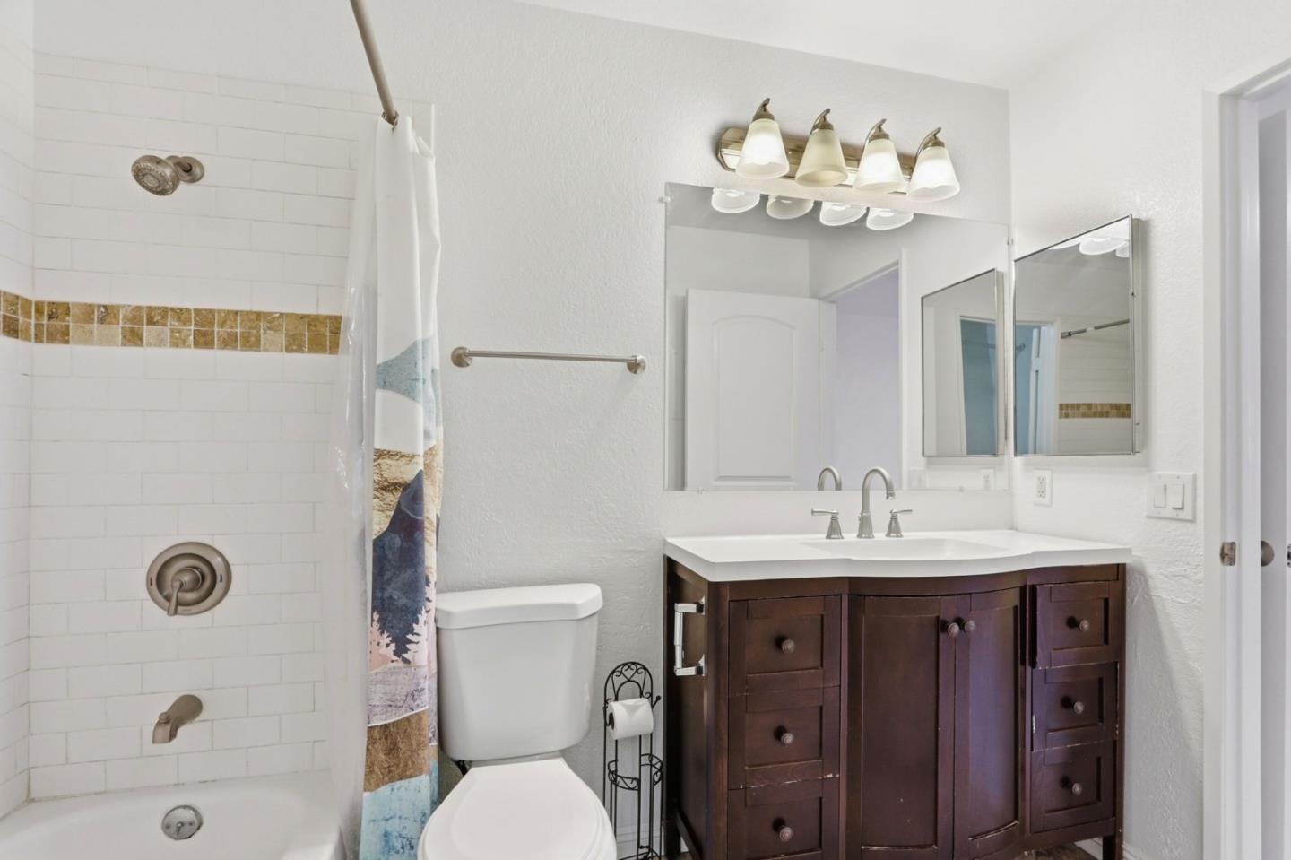 Detail Gallery Image 14 of 26 For 5688 Makati Cir #H,  San Jose,  CA 95123 - 1 Beds | 1 Baths