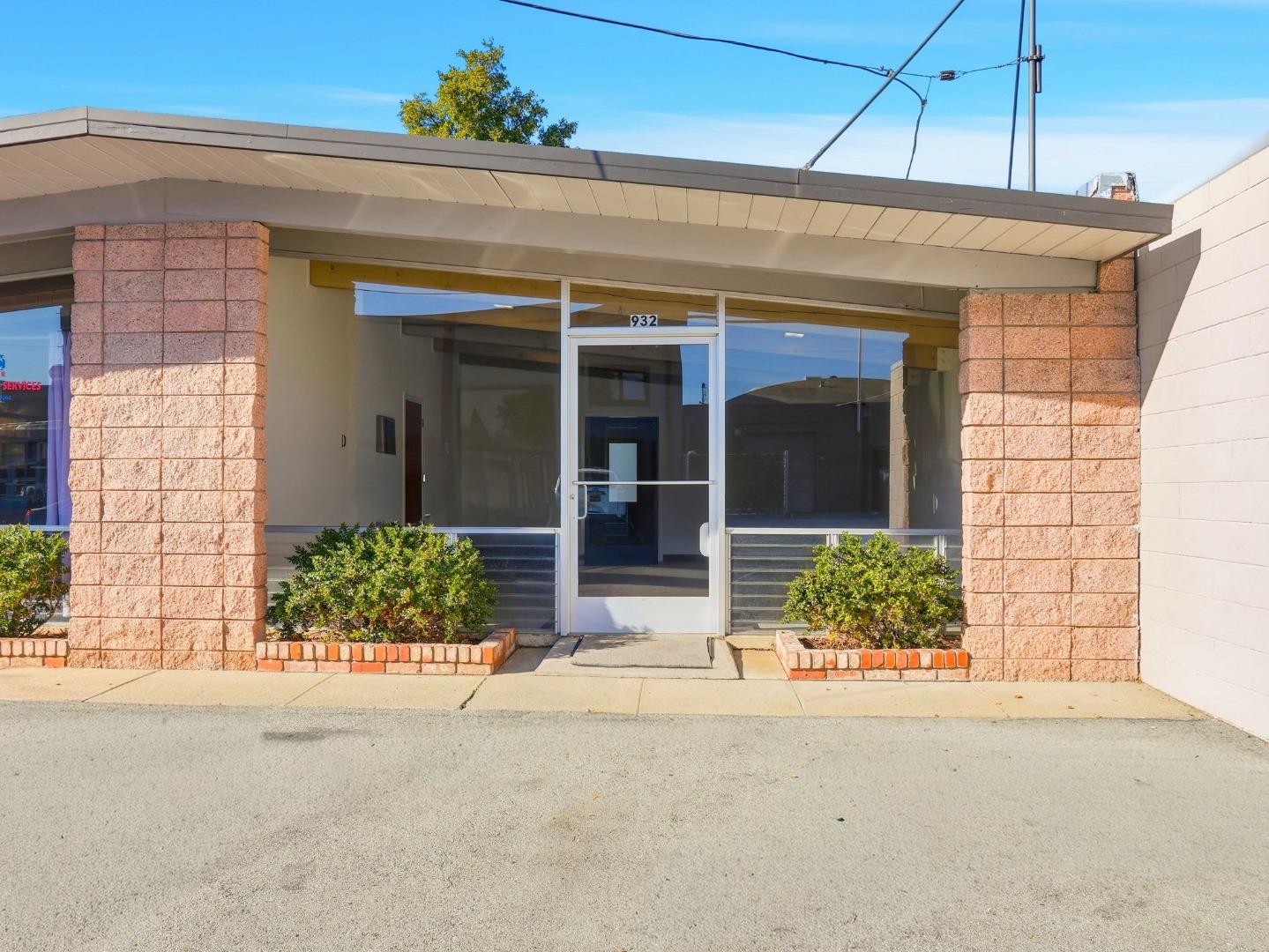 Detail Gallery Image 3 of 16 For 932 Terminal Way, San Carlos,  CA 94070 - – Beds | – Baths