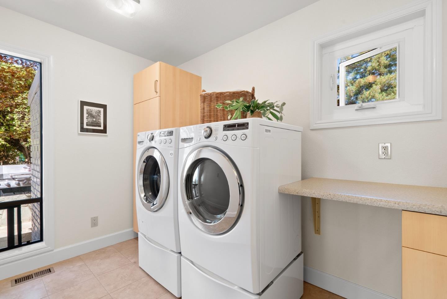 Detail Gallery Image 24 of 134 For 7919 Empire Grade, Santa Cruz,  CA 95060 - – Beds | – Baths