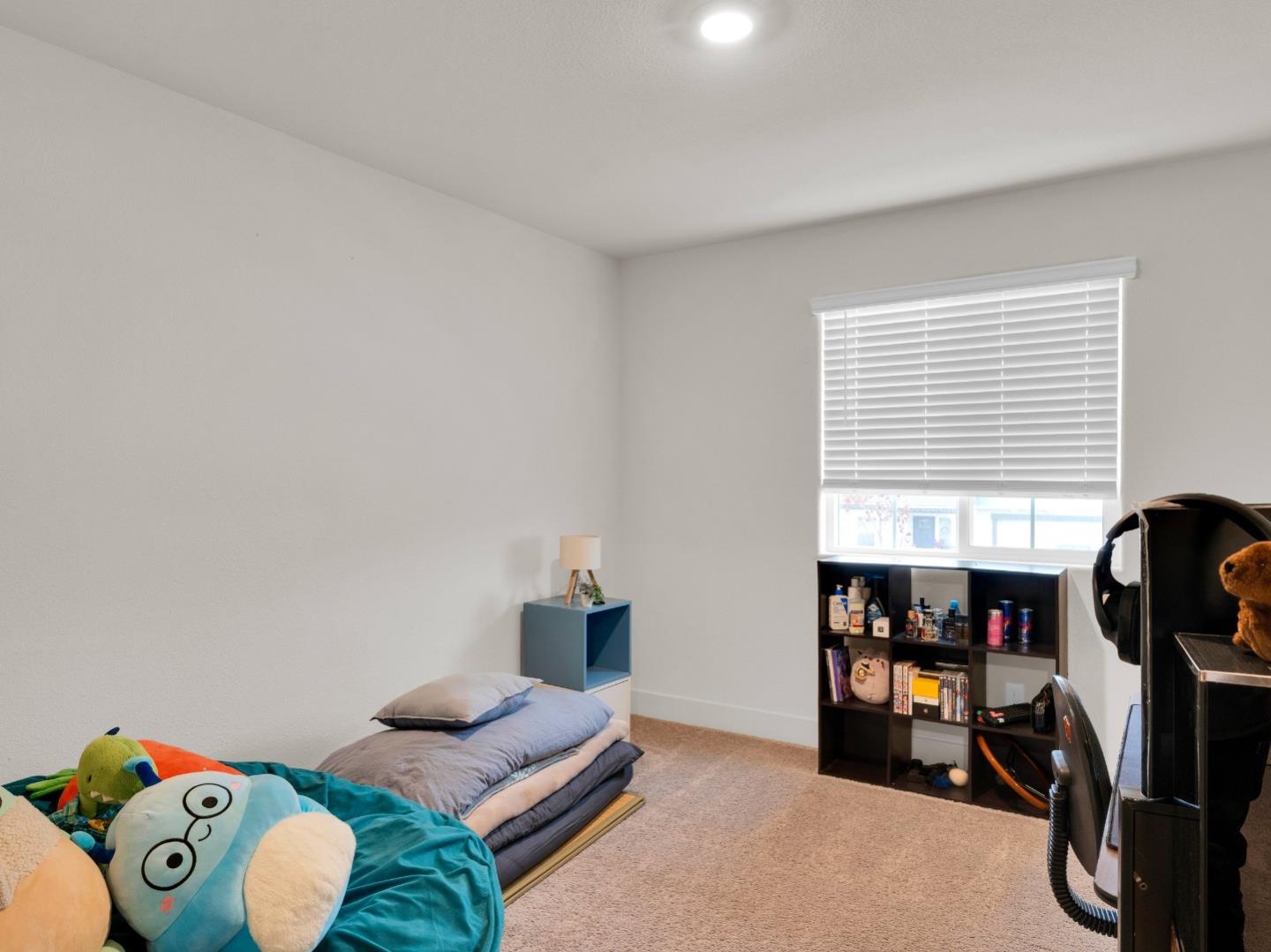 Detail Gallery Image 30 of 47 For 1672 Thistle Ln, Los Banos,  CA 93635 - 5 Beds | 3/1 Baths