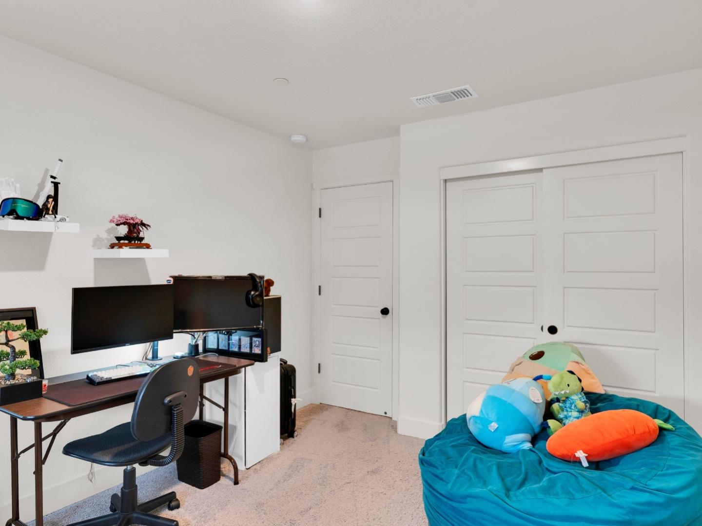 Detail Gallery Image 39 of 47 For 1672 Thistle Ln, Los Banos,  CA 93635 - 5 Beds | 3/1 Baths