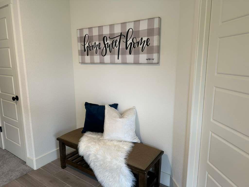 Detail Gallery Image 4 of 4 For 1672 Thistle Ln, Los Banos,  CA 93635 - 5 Beds | 3/1 Baths