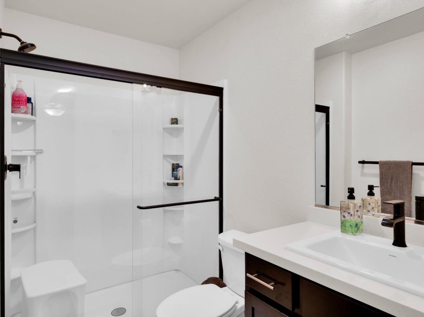 Detail Gallery Image 42 of 47 For 1672 Thistle Ln, Los Banos,  CA 93635 - 5 Beds | 3/1 Baths