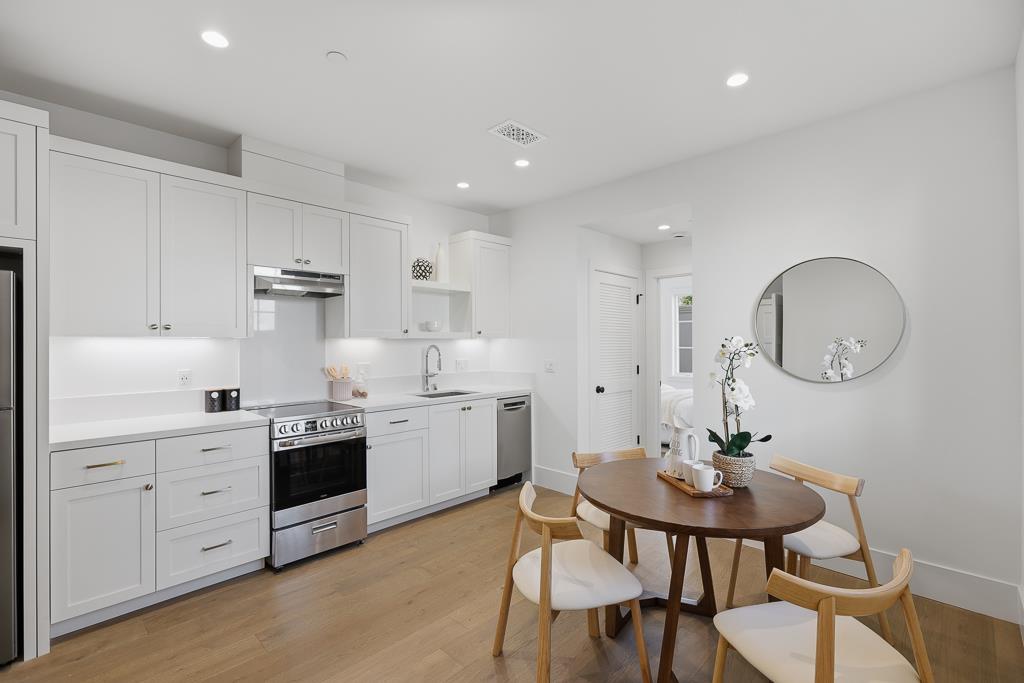 Detail Gallery Image 40 of 52 For 3231 Lanelle Pl, San Jose,  CA 95124 - 4 Beds | 4/1 Baths