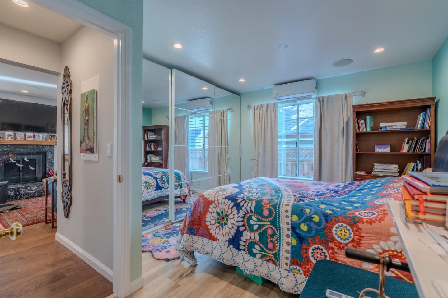 Detail Gallery Image 5 of 12 For 350 6th St, Montara,  CA 94037 - 1 Beds | 1 Baths