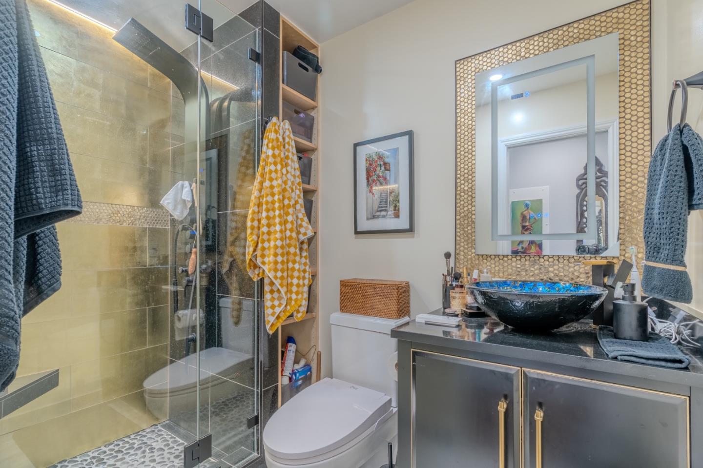 Detail Gallery Image 7 of 12 For 350 6th St, Montara,  CA 94037 - 1 Beds | 1 Baths