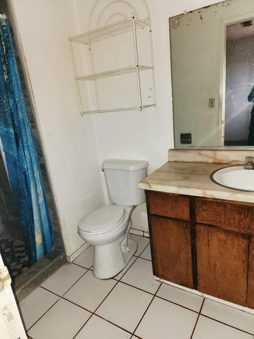 Detail Gallery Image 9 of 12 For 24 Church St, Modesto,  CA 95357 - 3 Beds | 2 Baths