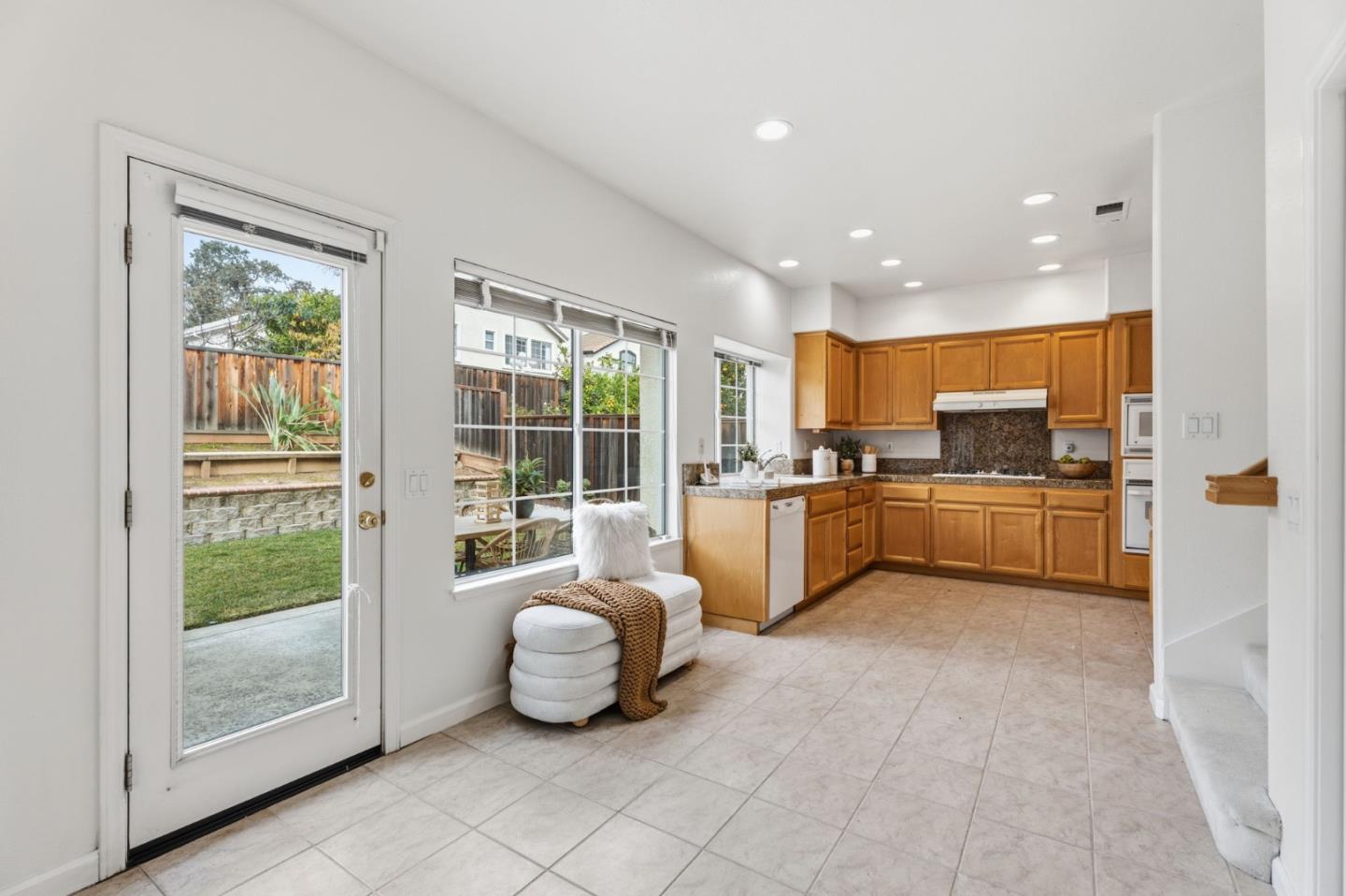 Detail Gallery Image 14 of 44 For 175 Avenida Espana, San Jose,  CA 95139 - 4 Beds | 3 Baths