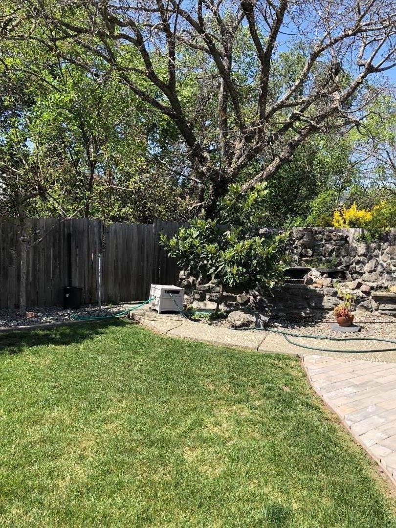 Detail Gallery Image 26 of 29 For 162 N Alamo Dr, Vacaville,  CA 95688 - 5 Beds | 2/1 Baths