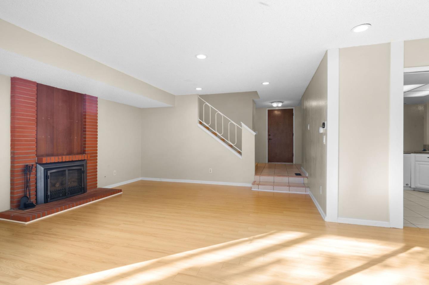 Detail Gallery Image 6 of 29 For 7124 Point Dunes Ct, San Jose,  CA 95139 - 3 Beds | 2/1 Baths