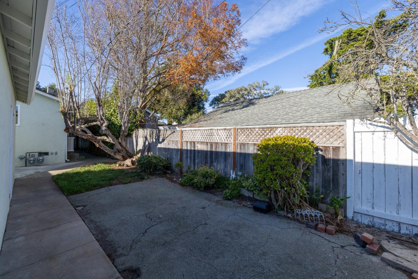 Detail Gallery Image 41 of 74 For 609 Congress Ave, Pacific Grove,  CA 93950 - 6 Beds | 2 Baths