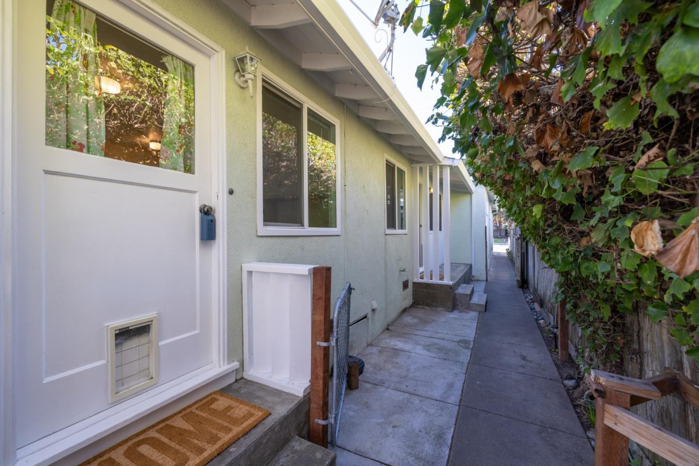 Detail Gallery Image 46 of 74 For 609 Congress Ave, Pacific Grove,  CA 93950 - 6 Beds | 2 Baths