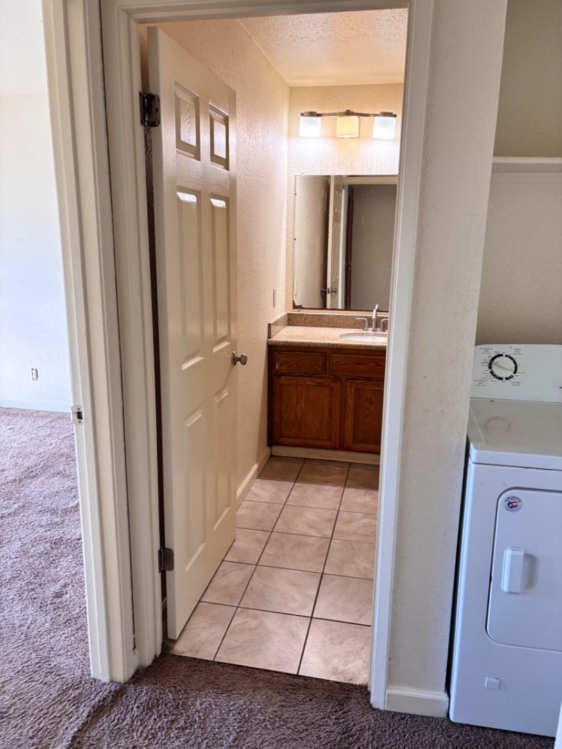 Detail Gallery Image 15 of 19 For 110 W Rossi St #2,  Salinas,  CA 93901 - 2 Beds | 1/1 Baths