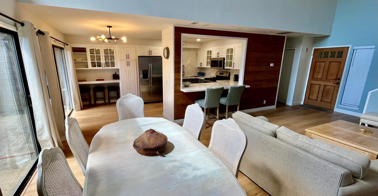 Detail Gallery Image 2 of 9 For 5525 Scotts Valley Dr, Scotts Valley,  CA 95066 - 3 Beds | 1/1 Baths