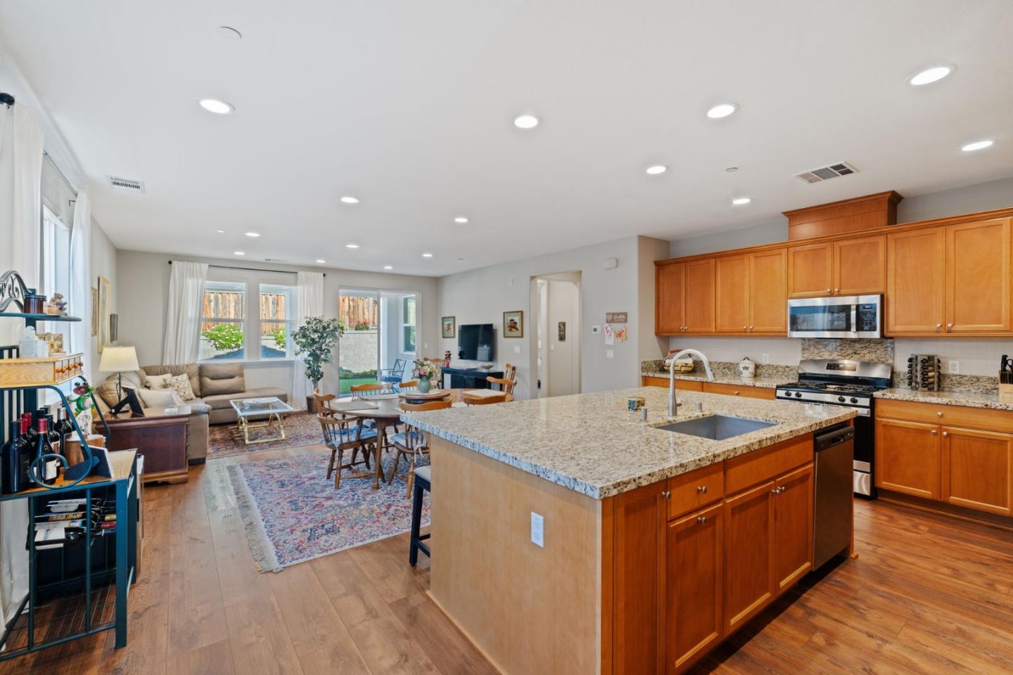 Detail Gallery Image 13 of 63 For 1110 Mcclellan, Hollister,  CA 95023 - 2 Beds | 2 Baths