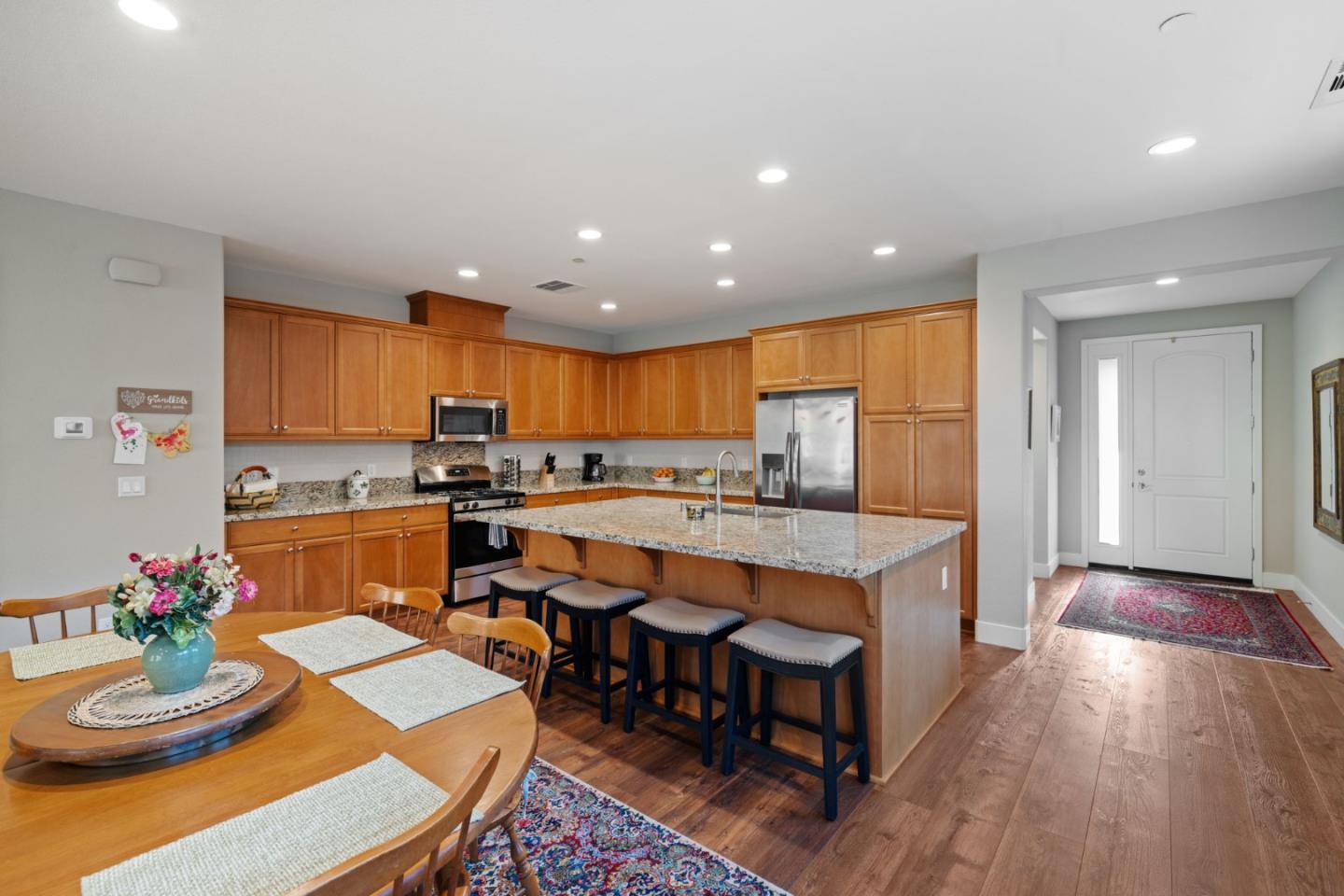 Detail Gallery Image 16 of 63 For 1110 Mcclellan, Hollister,  CA 95023 - 2 Beds | 2 Baths