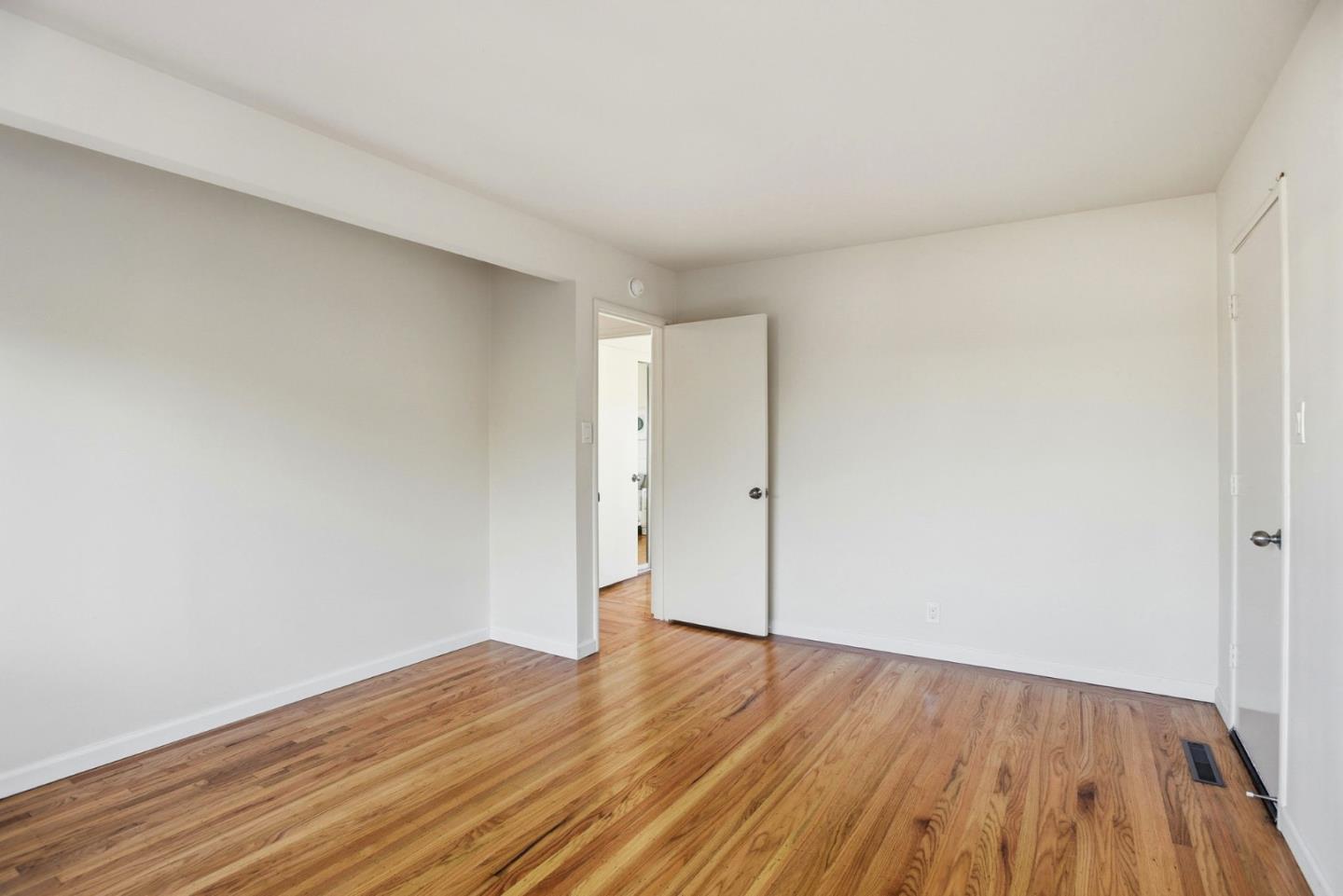 Detail Gallery Image 26 of 48 For 1079 Annapolis Dr, San Mateo,  CA 94403 - 4 Beds | 3 Baths